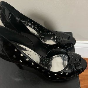 Gianni Bini black open toe heels size 9
